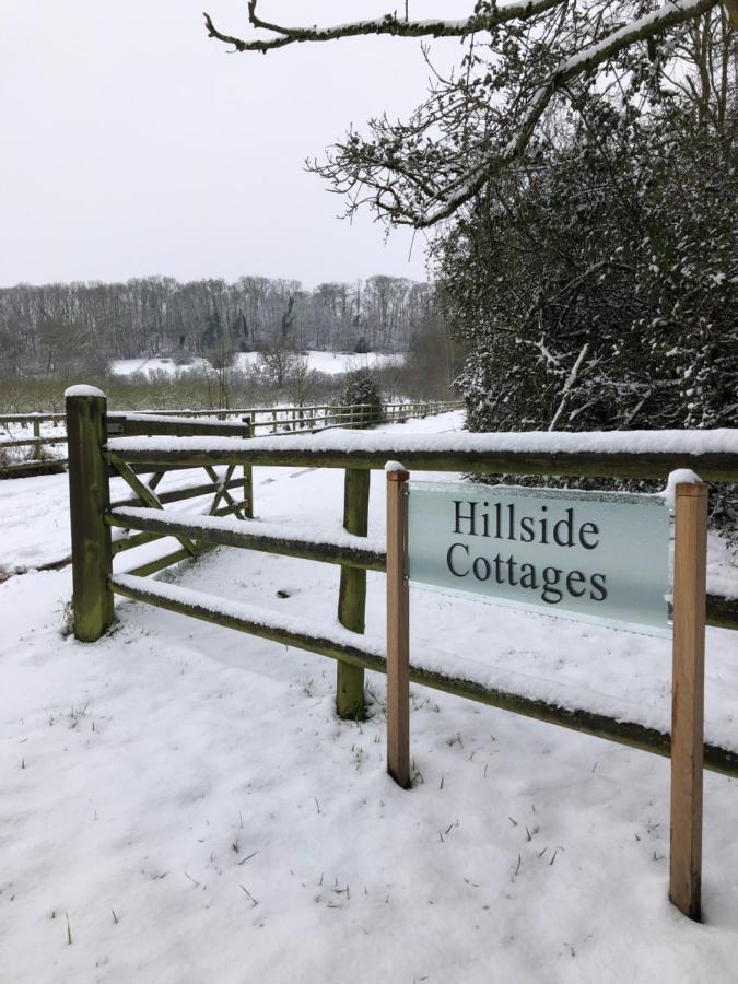 Wisteria Cottage - Hillside Holiday Cottages, Cotswolds Warmington Exterior photo